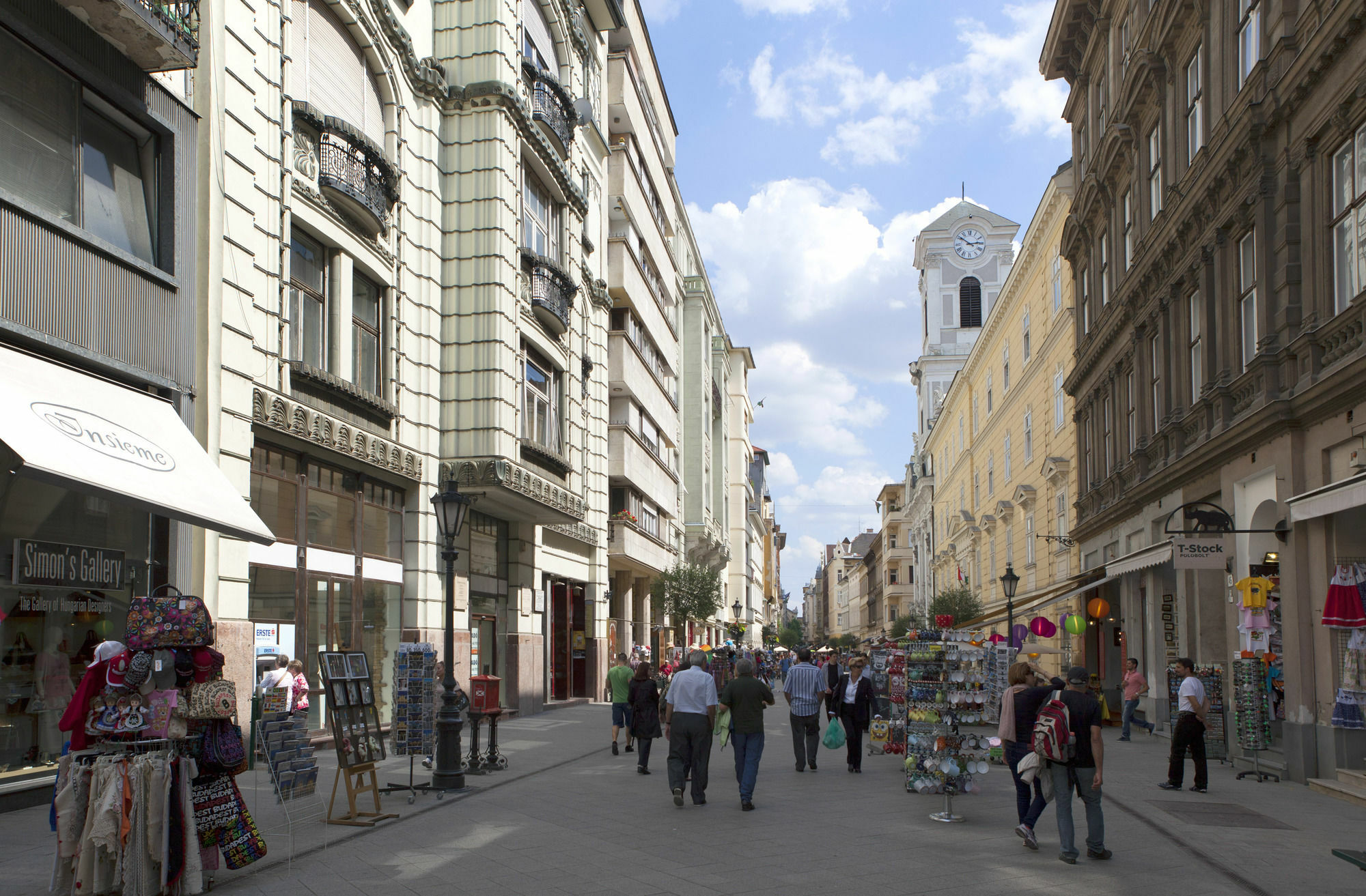 Walk Inn Vaci 42 Budapest Eksteriør billede